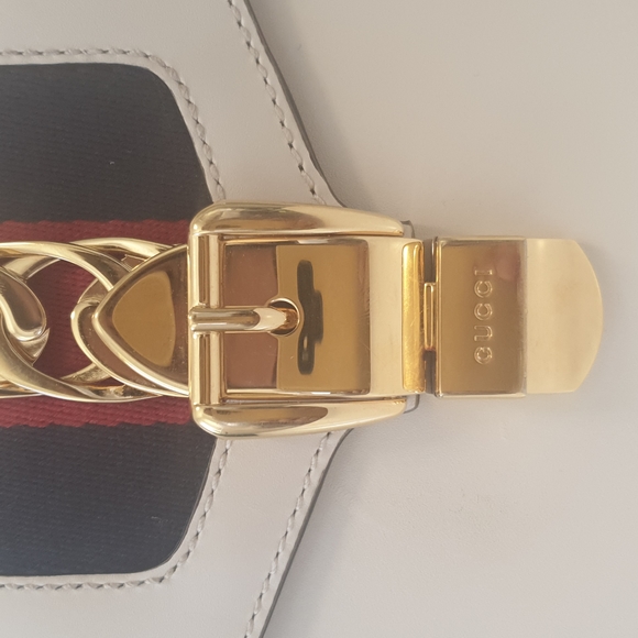 Host pick 💎 Price slashed Gucci sylvie mini handbag 👜 - Picture 3 of 12